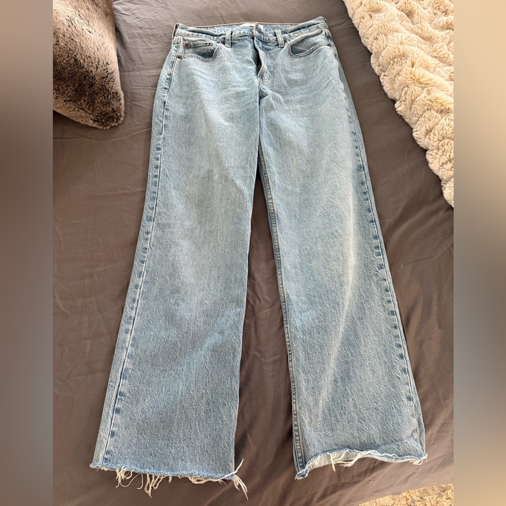 Abercrombie & Fitch Low Rise Baggy Jean